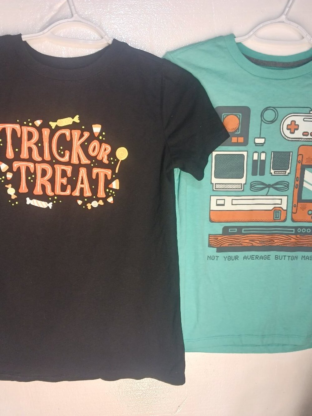 2 Graphic T-Shirts Bundle – Halloween & Retro Gaming Tees